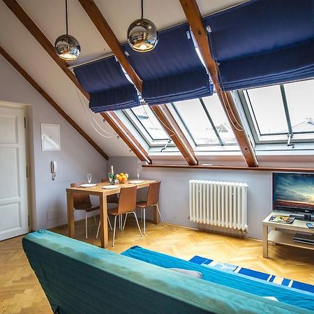 Ruterra Red Roofs View With Garage Apartment Prague Ngoại thất bức ảnh
